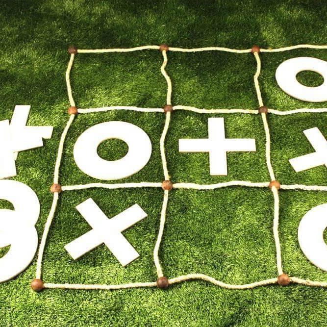 Giant Tic-Tac-Toss