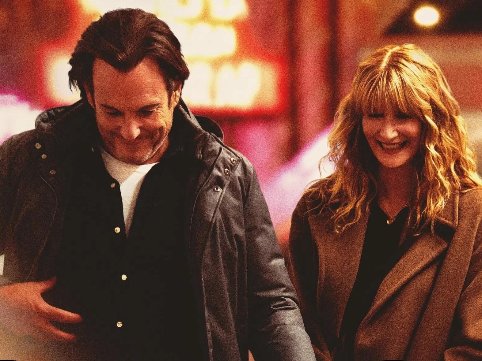 will arnett and laura dern walking